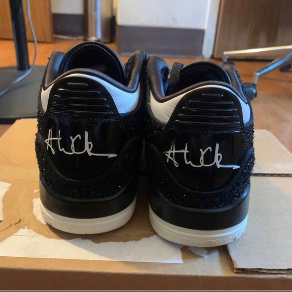 2018 Anna Wintour X wmns Air Jordan 3 ‘Retro Black’ - Picture 5 of 9